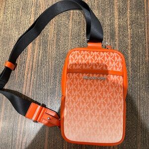 MICHAEL Michael Kors Cooper Medium Ombré Logo Sling Pack NWT